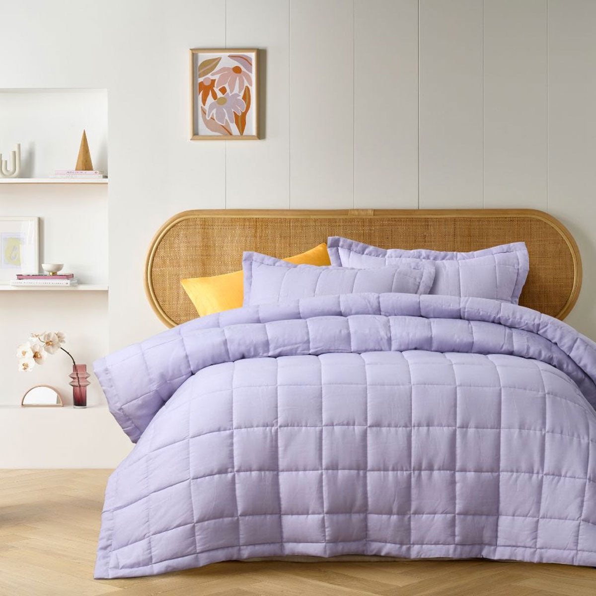 Vintage Design French Linen Coverlet Set in Lilac - Queen