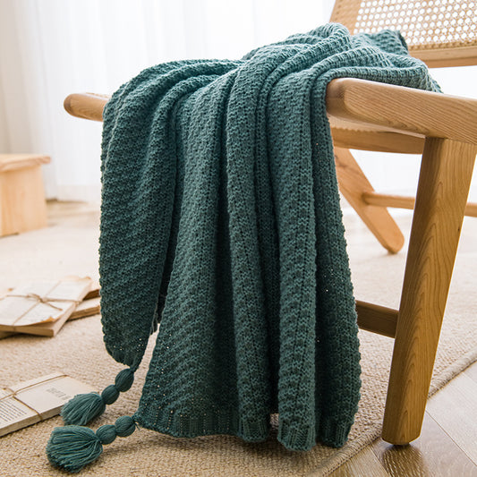 Dark Green 110cm x 150cm Soft Tassel Throw Blanket for Sofa or Bed