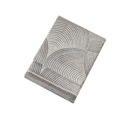 Luxurious Paisley Jacquard Throw Blanket - Soft Wool Blend with Tassels